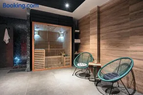Exclusive City Apartments - Image 1