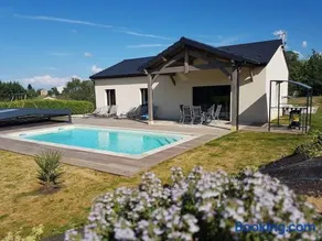 New house with covered and warmed swimming pool - Image 1