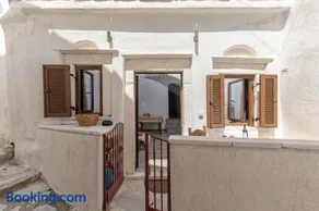 Casa Estiva Apeiranthos Naxos Apartments - Image 1