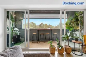 Stylish Bowden Apartment - Near CBD - Image 4