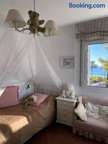 La Digue Beach House - Image 1