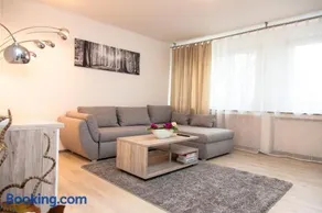 T&K Apartments near Messe Fair Trade Düsseldorf und Airport 2B - Image 1