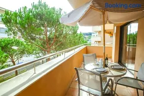 AL47 Spacious apartment near Fenals beach - Image 3