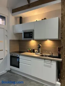 Maison avec spa privé en centre-ville - Image 2