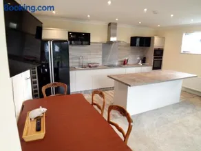 Seaview Cottage - Image 2