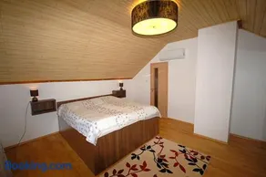 Příjemné místo pro odpočinek s bazeném - Image 3