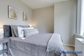 Business Ready Comfort Apt Near DC - Image 3
