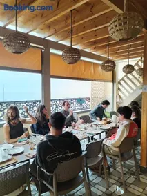 Tadinga Surf House - Image 1