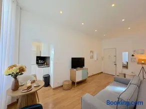 ⁂ Appartement cosy avec balcon 300m de la plage - Image 1