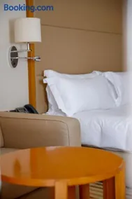 Crowne Plaza Sohar By IHG - Image 3