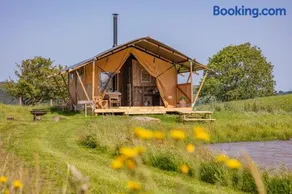 Under the Oak Glamping - Image 1