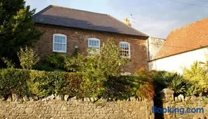 Westbury Cross House Bed & Breakfast - Image 3
