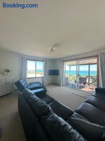 I can see the sea - Image 2