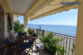 Jeannet's Beach House - Image 1