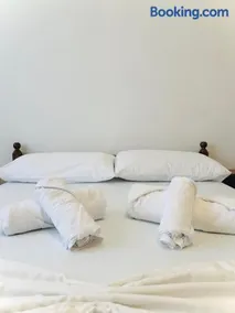 Cozy Village Guesthouse - Image 1