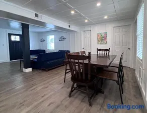 Marvelous 7-bedroom House in North Myrtle Beach Cherry Grove 2nd Row - Image 3