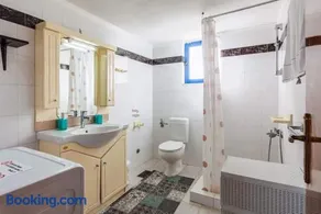 Koroni Apartments - Image 2