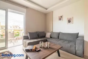 Christina's cozy apartment near the airport - Image 2