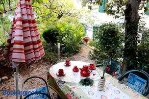 Guest house with garden - Zuvan - Image 2