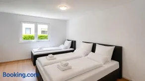 CROWN LIVING Design Apartment Altach - Ideal für Feriengäste und Geschäftsreisende, kostenloser Parkplatz, WLAN, Küche, Self Check-in - Image 4