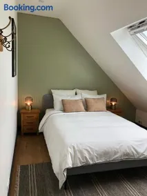 Ker Awen-Appartement en pierre avec vue panoramique à Locronan - Image 4