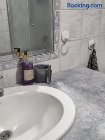 מקום למשפחה - Image 3