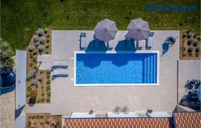 Villa Nola - Image 4