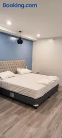 D'Luxe Suites - Image 3
