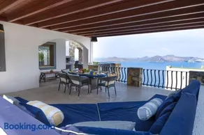 Stunning Sea Front Villa near Yalikavak Marina - Image 4