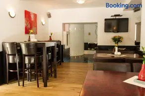 Hotel Restaurant Les Jumeaux - Image 5