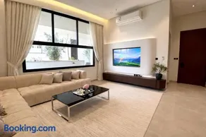 2BR Apt pool Access - Image 5