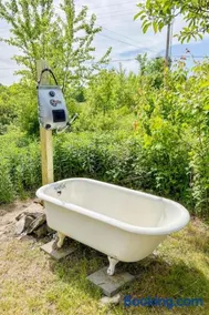 Farm Stay Yurt - 7 min St Albans - Image 1