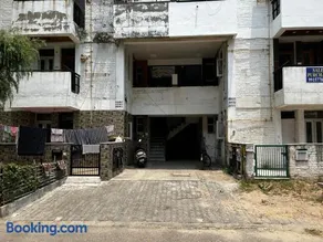 Cozy Nest - Garden Facing Apartment with Kitchen - Image 1