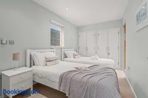 House 1 - Image 4