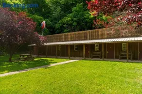 Seneca Pines Lodge - Image 2