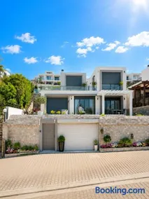 Stunning 3-Bedroom Sea View Villa with Private Pool, Garden & BBQ in Yalıkavak, Bodrum - Image 3