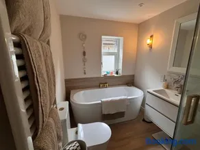 Brand New Self contained garden guest suite - Image 4