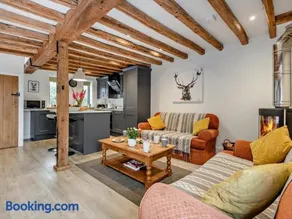 3 Bed in Salisbury oc-66130 - Image 3