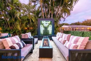 FIFA 2026 Base | 4BR Hollywood Villa | Jacuzzi + Game Room + BBQ | 12 min Hard Rock Stadium - Image 4