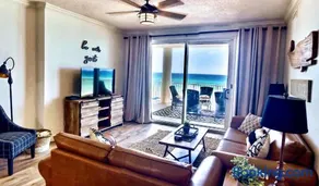 Barefoot Bliss - beachfront condo - sleeps 12 - Image 1
