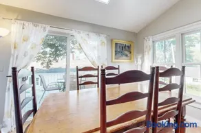 Beautiful Retreat | Home Office | Walk 5 MInutes to Main Street - Image 3