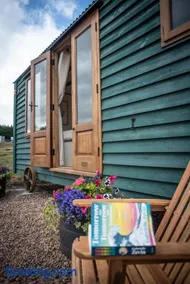 Pentland Shepherd Huts - Image 4