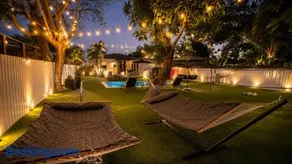 Luxury Miami Pool House Private Backyard Oasis Near Wynwood and Miami International Airport - Image 2