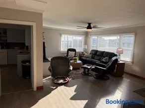 Salty Dog Beach House close to beach - Image 3