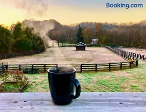 Full Circle Farm Inn - Image 1