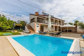 Ferienhaus Sascha in Poreč - Image 1