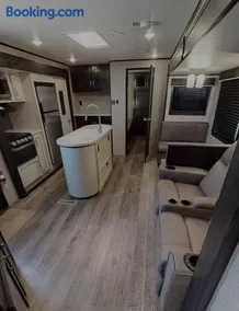 Prêt-à-camper derrière chez nous - Image 3