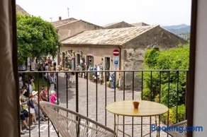 Mirador Savoca - Image 1