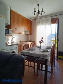 Apartamentos La Sierra - Image 2