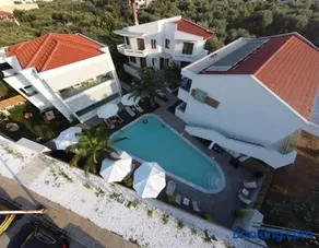 Essentia Vita Comfy Suites - Image 1